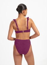 Lade das Bild in den Galerie-Viewer, Bikini mit Rüschen | bright plum
